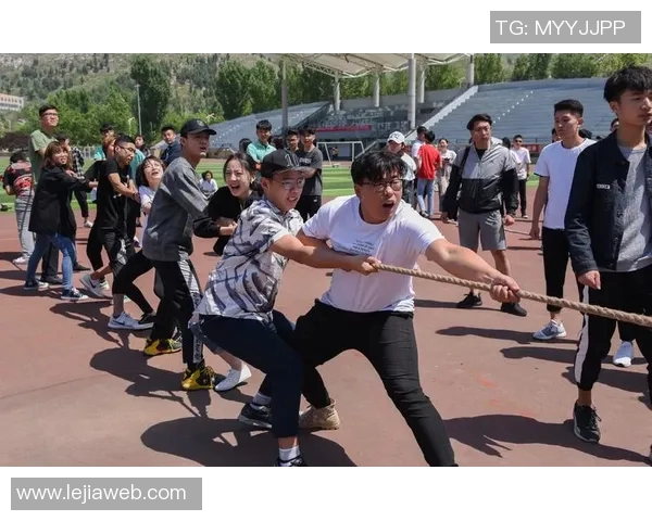 武汉街舞团队协作揭秘：激情与默契交织的舞动之旅